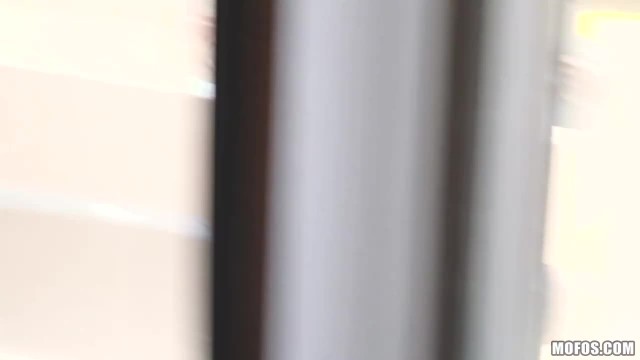 Длинноволосая гимнастка трахается с тренером - #1