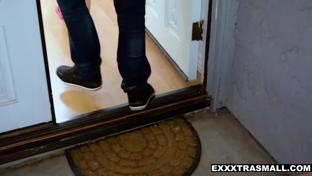 Красивая домохозяйка оказалась на соседском члене - #4