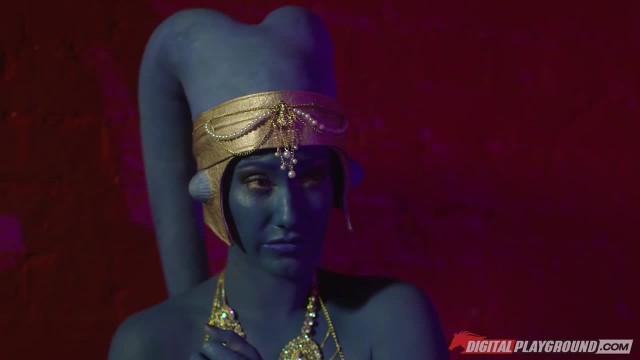 Инопланетянка занялась трахом с земной парой - #1