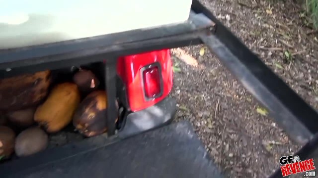 Блондинка сладко стонет в порно от первого лица - #3